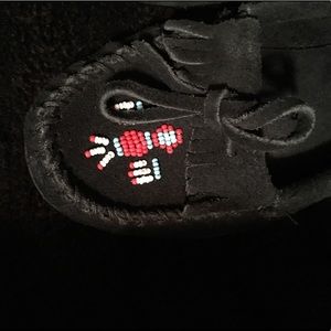 Black Minnetonka Thunderbird II